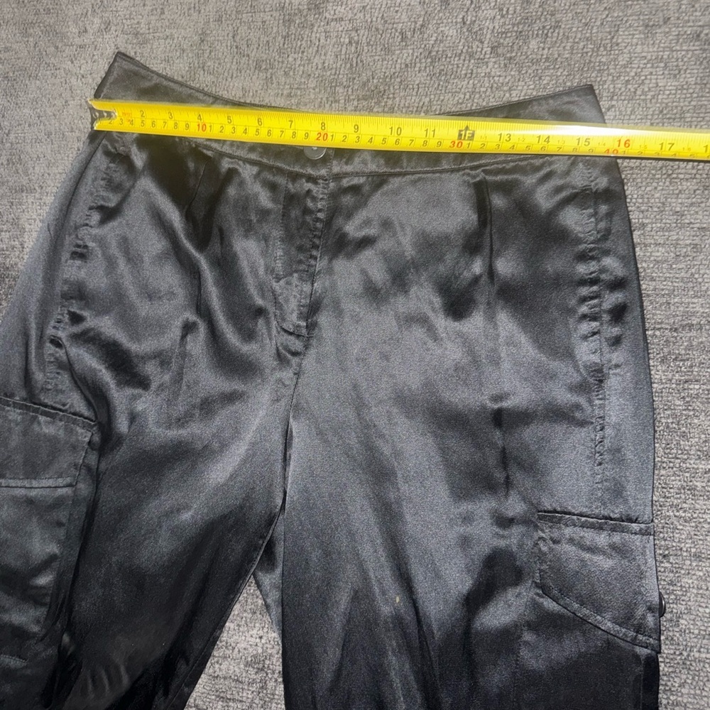 ✨ Chico’s Black Silk-Blend Cargo Jogger Pants Size 0.5 ✨ - Picture 12 of 16